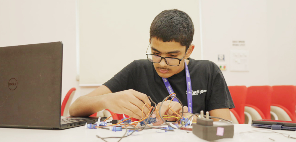 Explore the signs of gifted children and how LGP supports them with right environment Explore the signs of gifted children and how LGP supports them