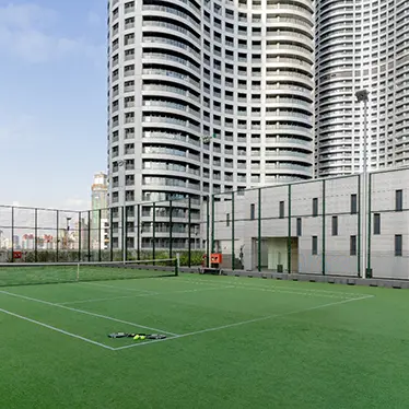 Lodha World Towers, Worli– Residential Project in Mumbai with rooftop tennis court with skyline view